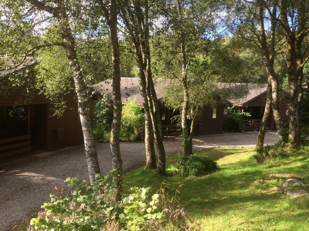 Birchbrae Highland Lodges ออนิค ภายนอก รูปภาพ