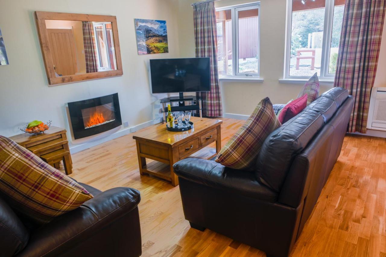 Birchbrae Highland Lodges ออนิค ภายนอก รูปภาพ