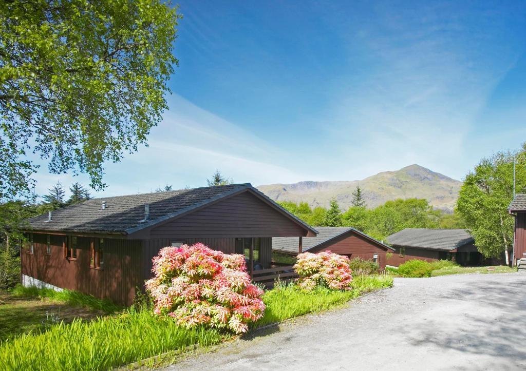 Birchbrae Highland Lodges ออนิค ภายนอก รูปภาพ