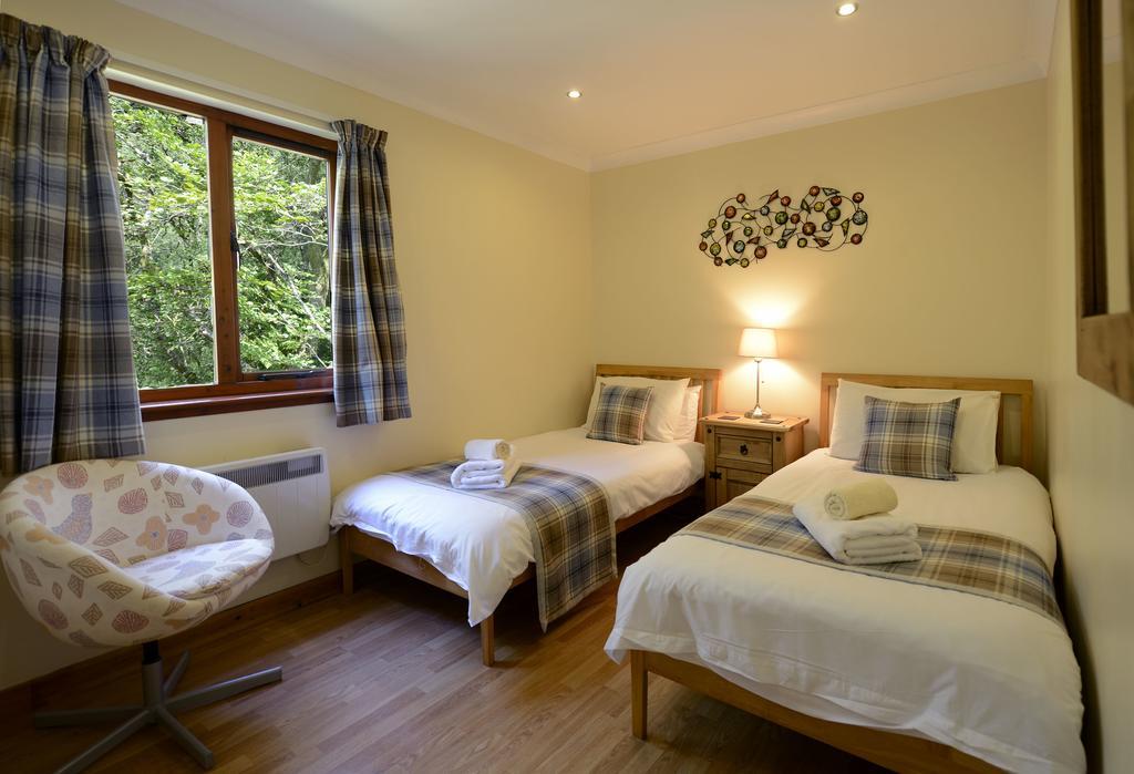 Birchbrae Highland Lodges ออนิค ภายนอก รูปภาพ
